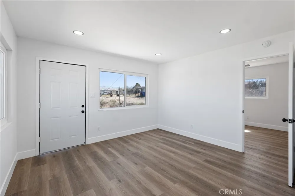 25441 W Main Barstow, CA 92311