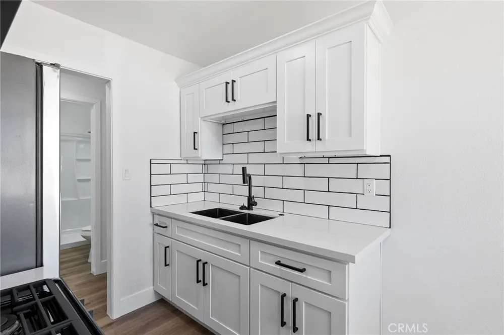 25441 W Main Barstow, CA 92311