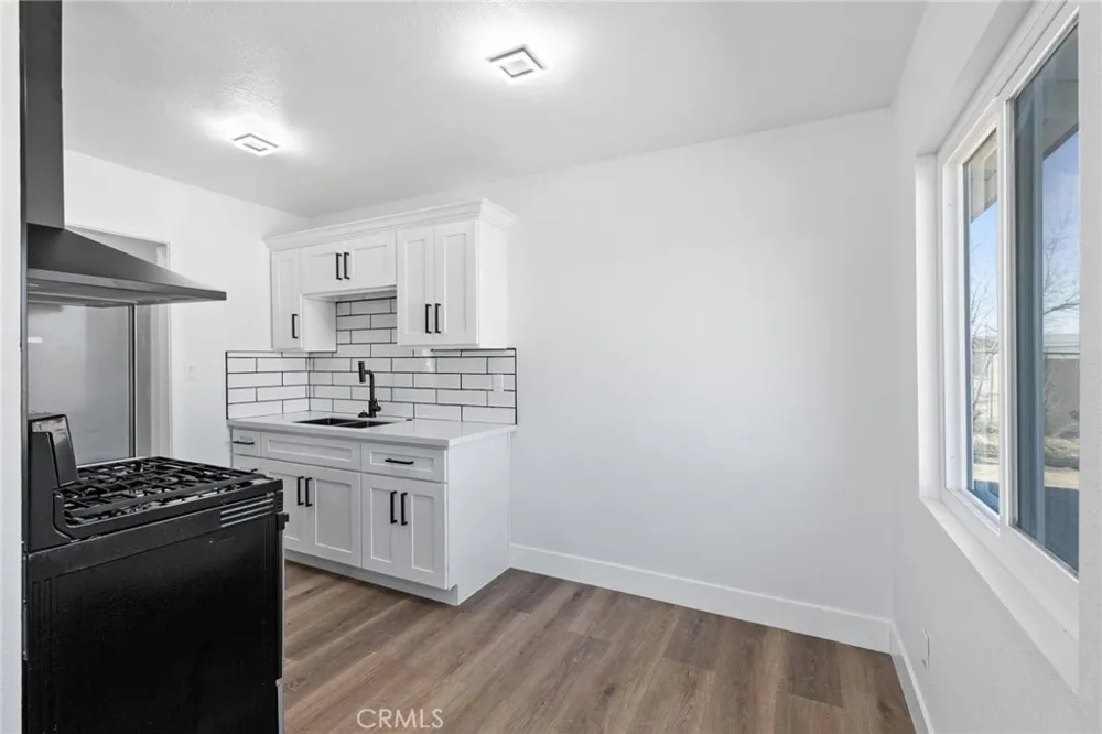 25441 W Main Barstow, CA 92311