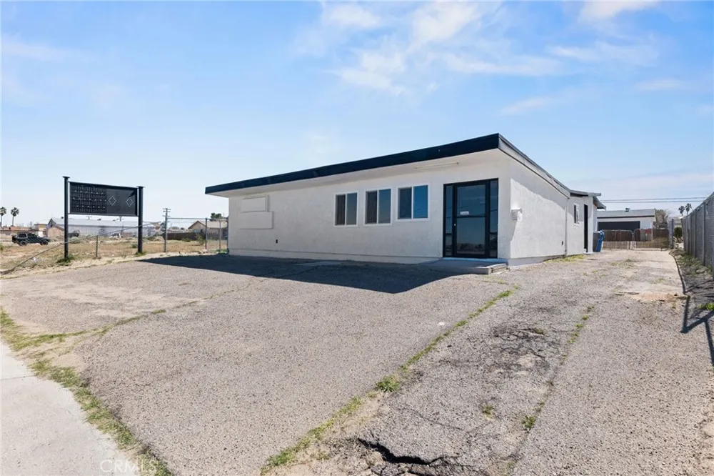 25441 W Main Barstow, CA 92311