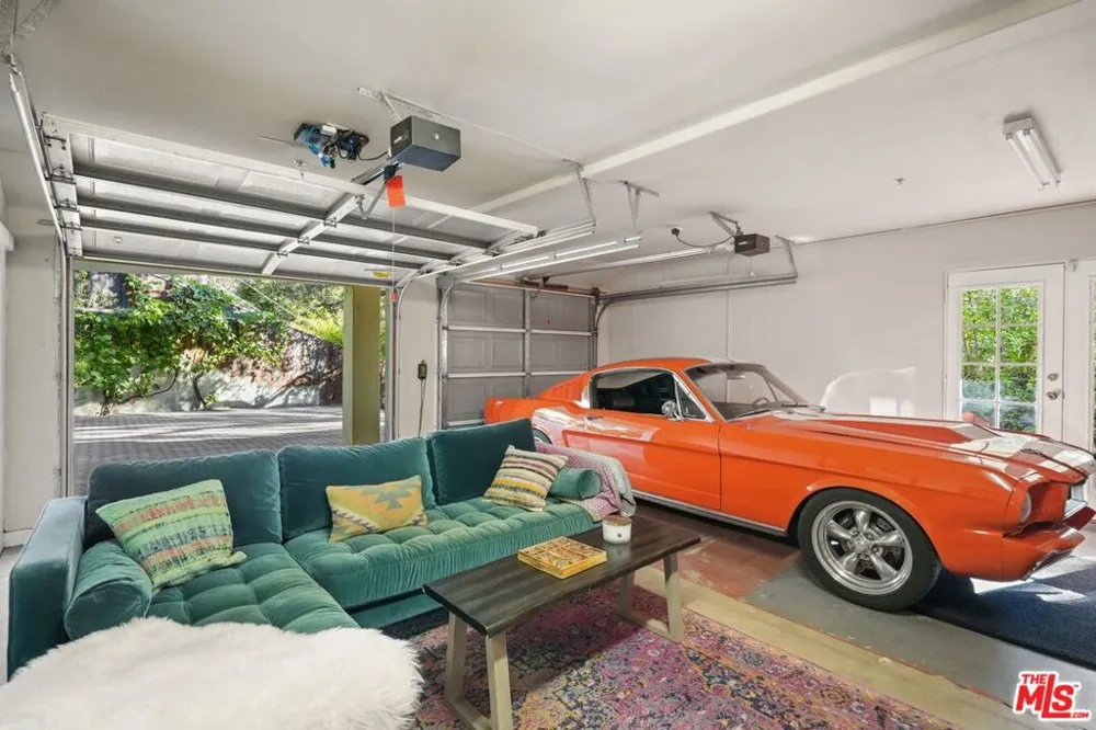 774 Old Topanga Canyon Road Topanga, CA 90290