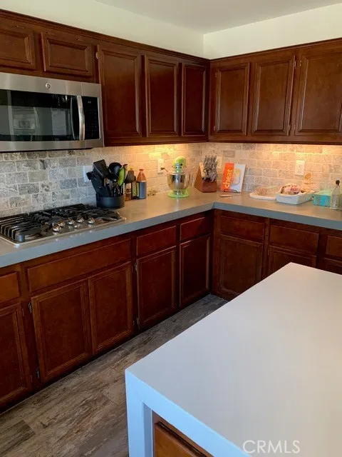 31954 Flowerhill Drive Lake Elsinore, CA 92532