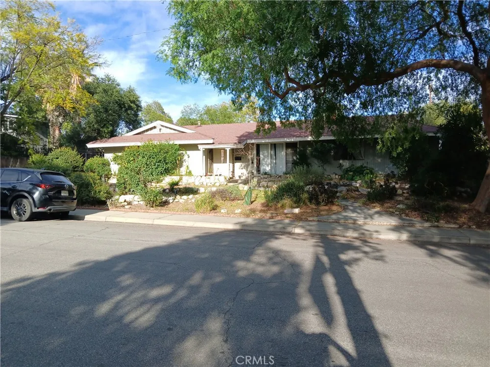1662 Denver Claremont, CA 91711