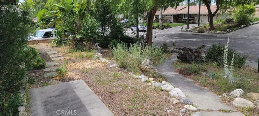 1662 Denver Claremont, CA 91711