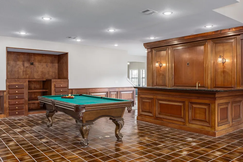 1331 County Road 2071 Hull, TX 77564