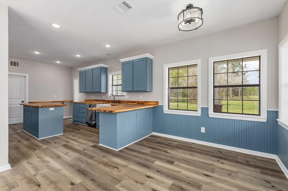 1331 County Road 2071 Hull, TX 77564