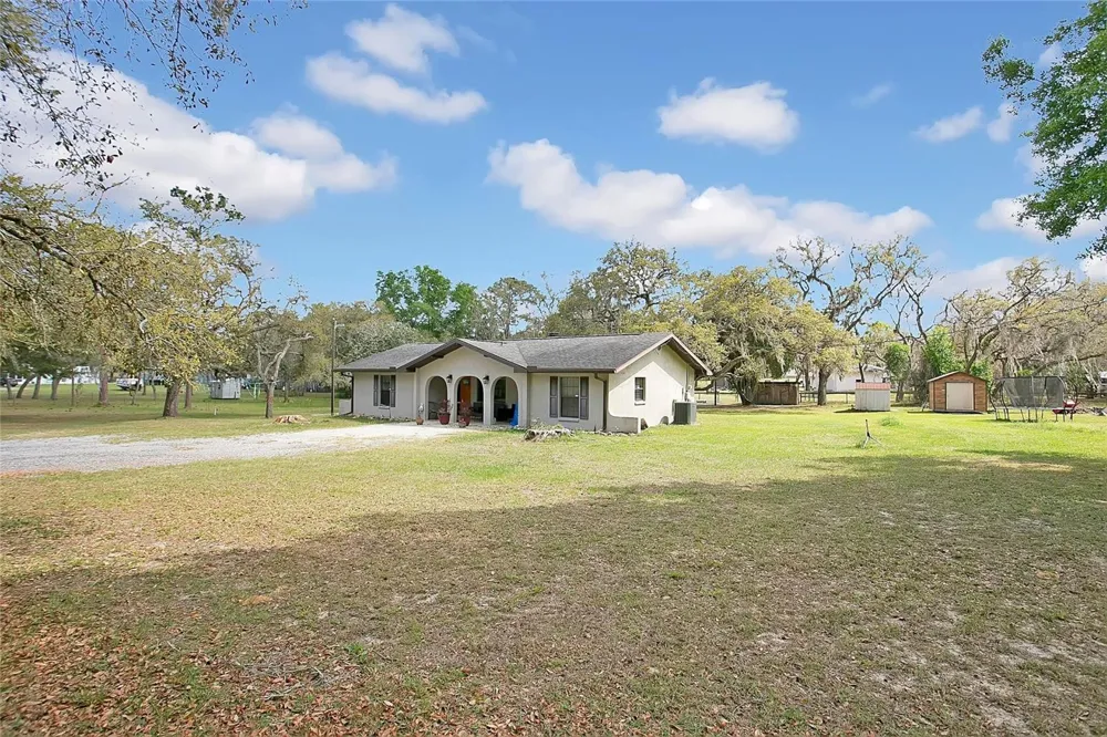 3116 E BUCK Inverness, FL 34452