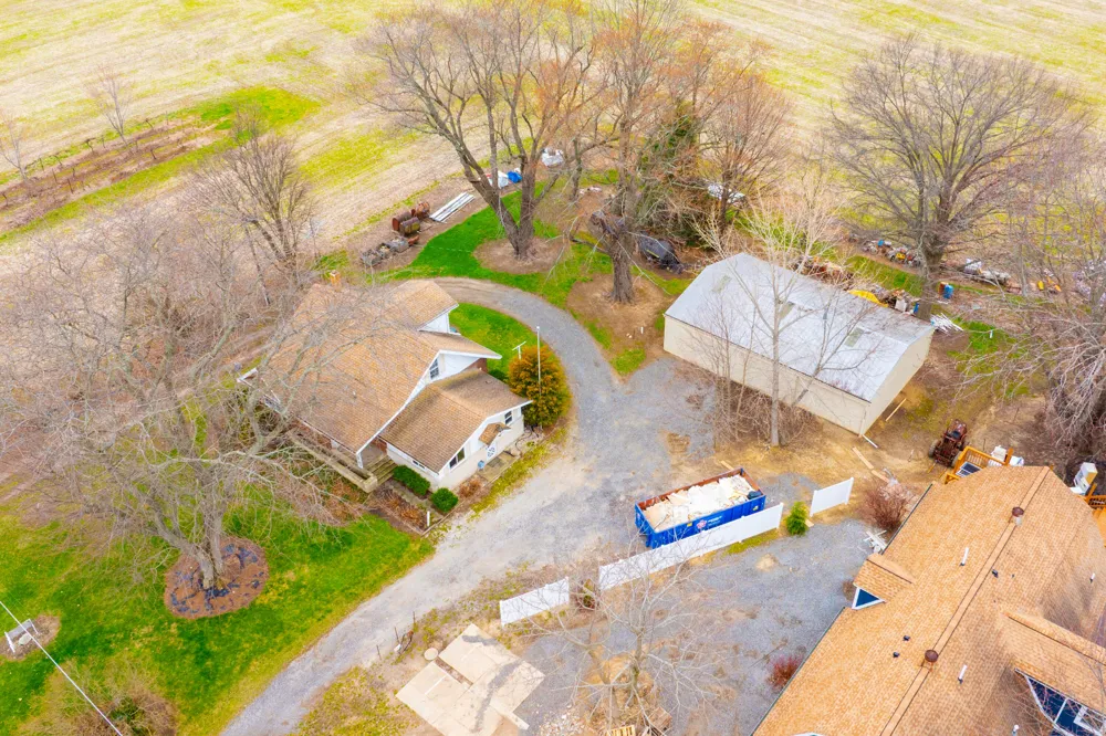 5844 S Scottdale Road Berrien Springs, MI 49103
