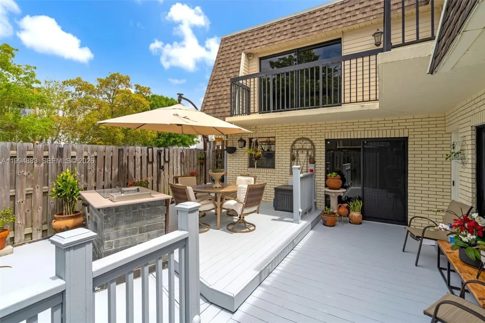 8106 SW 23rd St #28A North Lauderdale, FL 33068