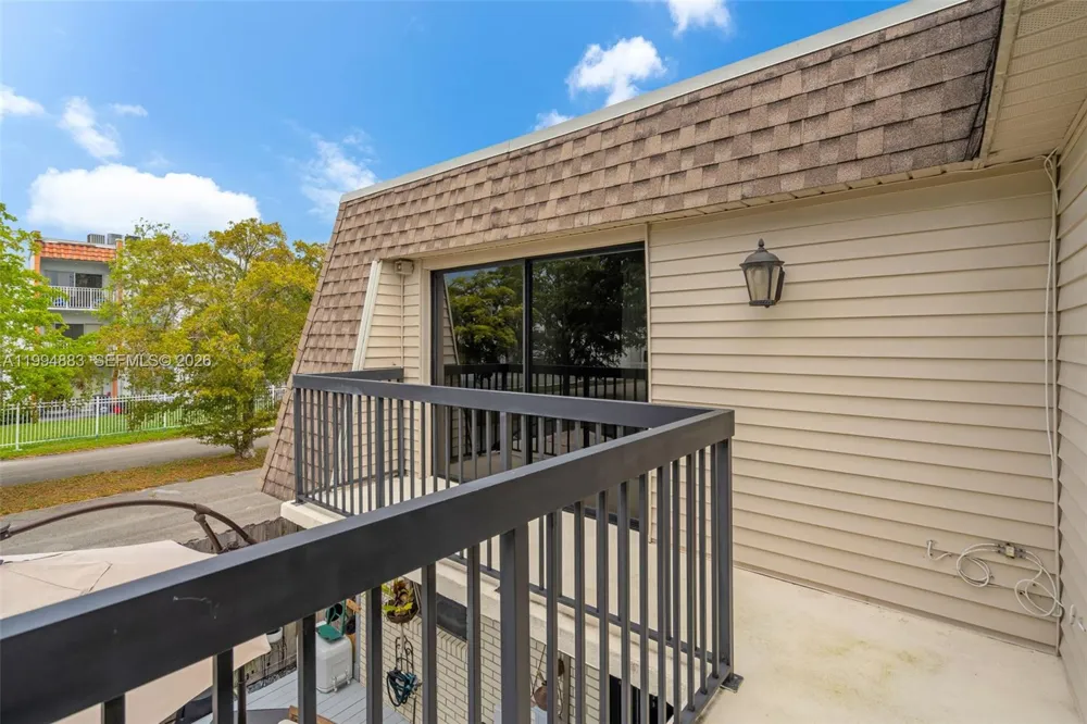 8106 SW 23rd St #28A North Lauderdale, FL 33068