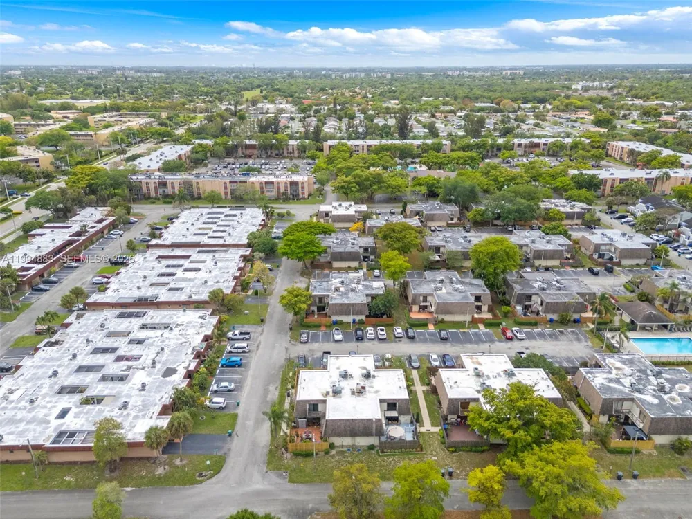8106 SW 23rd St #28A North Lauderdale, FL 33068