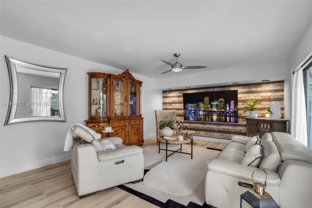 8106 SW 23rd St #28A North Lauderdale, FL 33068