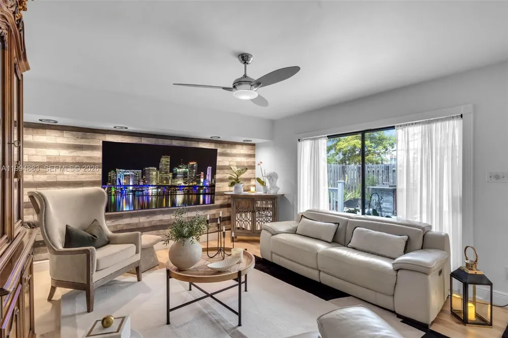 8106 SW 23rd St #28A North Lauderdale, FL 33068