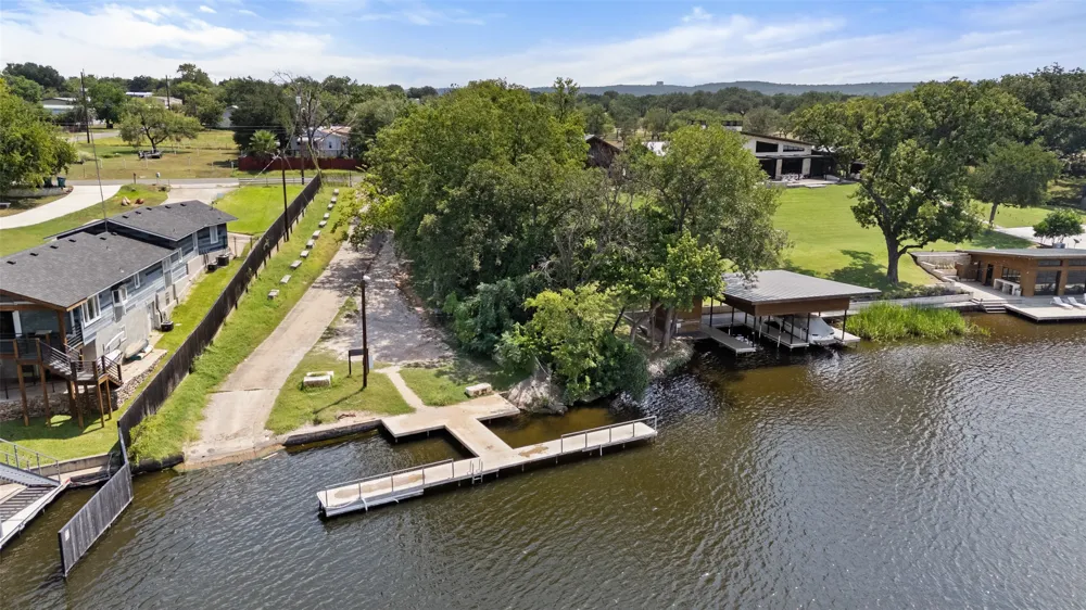 296 Seneca Drive Burnet, TX 78611