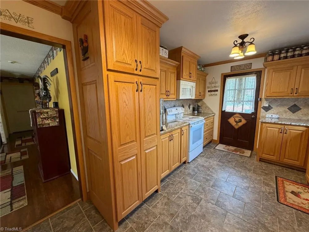 130 Winchester Drive King, NC 27021