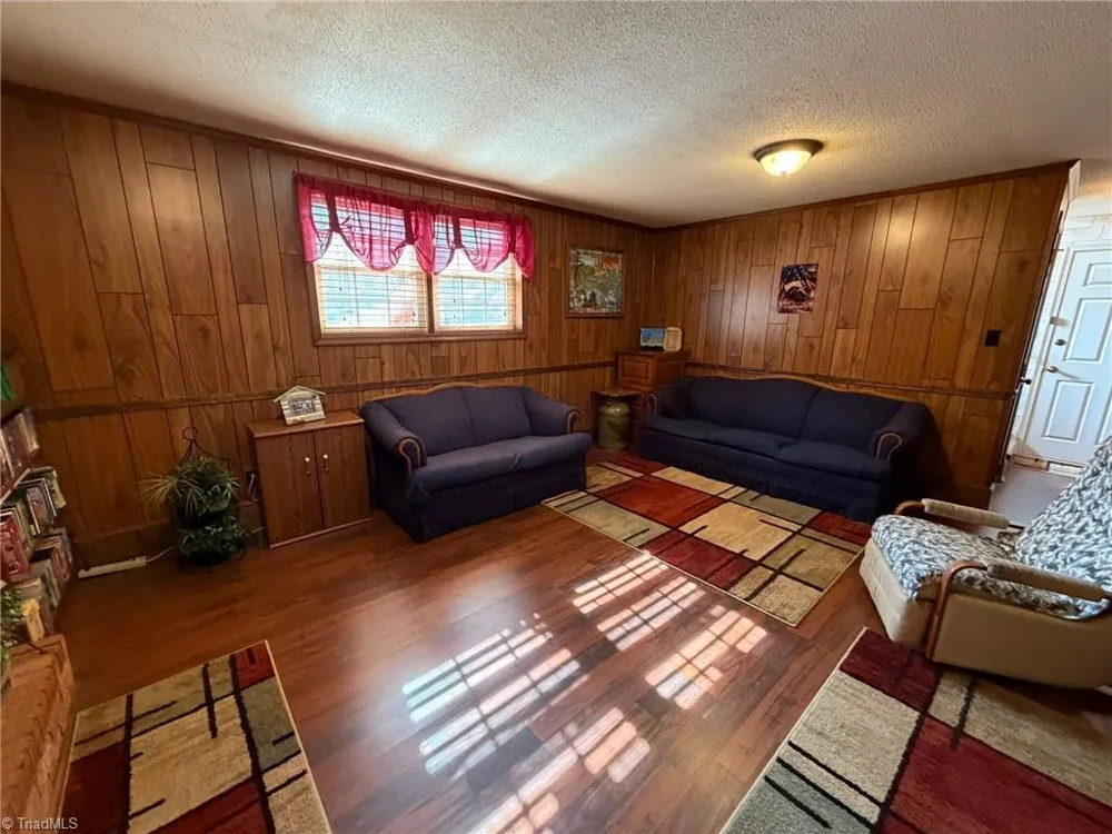 130 Winchester Drive King, NC 27021