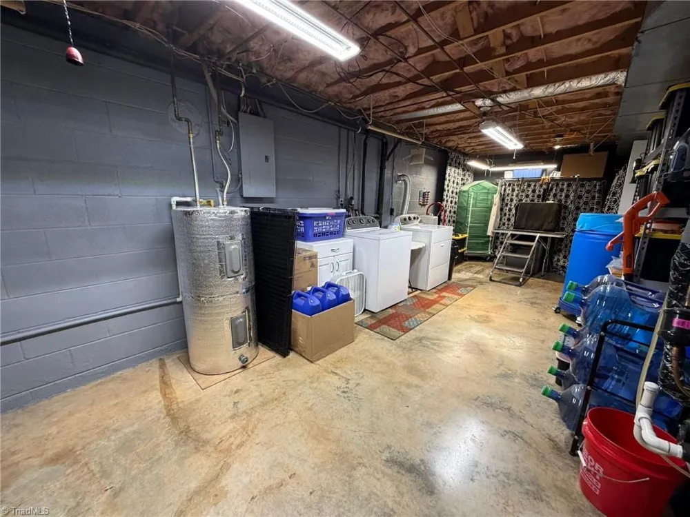 130 Winchester Drive King, NC 27021
