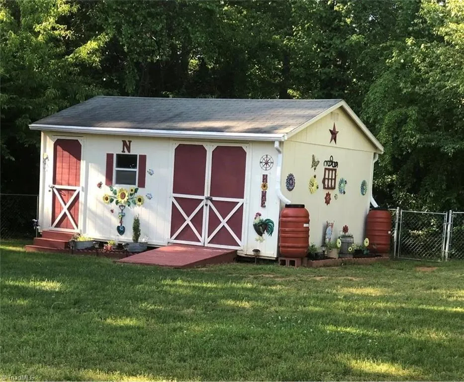 130 Winchester Drive King, NC 27021
