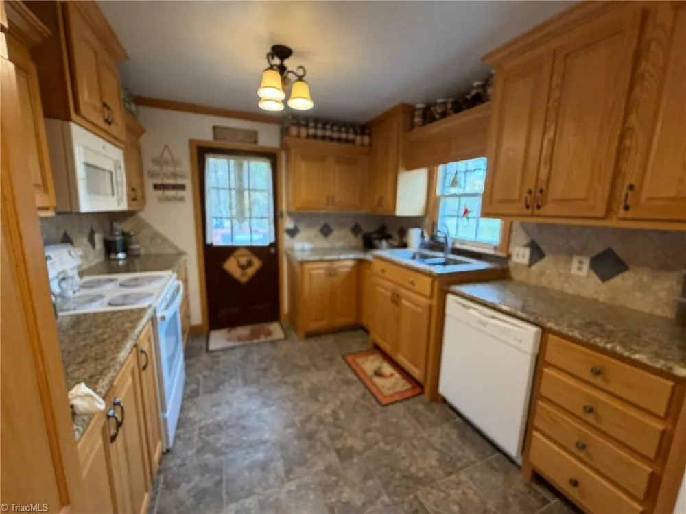 130 Winchester Drive King, NC 27021