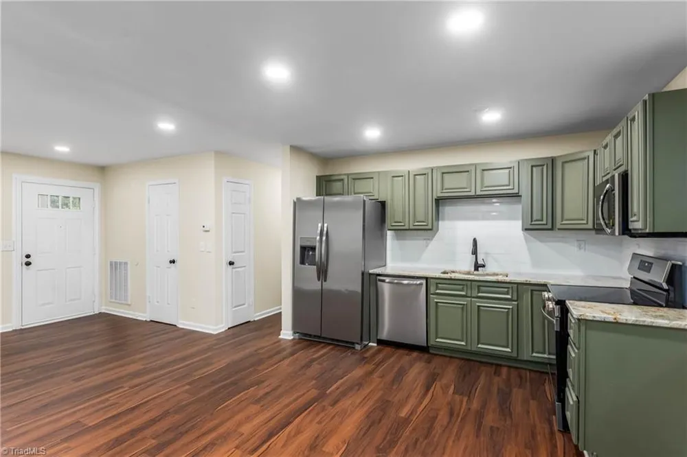 6200 Ridge Road Tobaccoville, NC 27050
