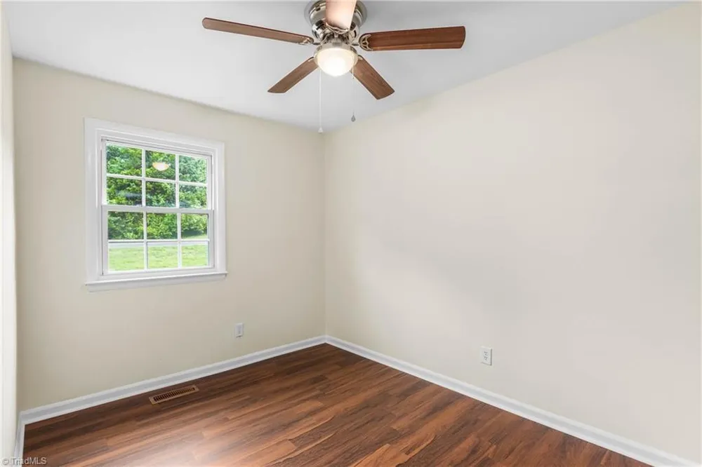 6200 Ridge Road Tobaccoville, NC 27050