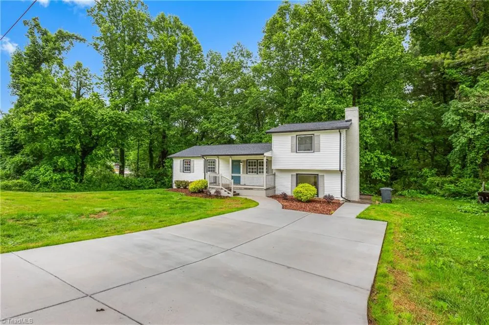 6200 Ridge Road Tobaccoville, NC 27050