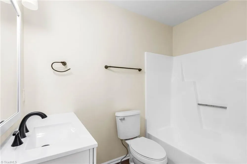 6200 Ridge Road Tobaccoville, NC 27050