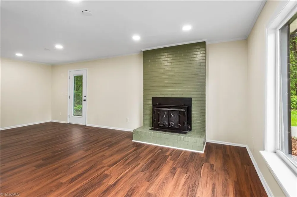 6200 Ridge Road Tobaccoville, NC 27050