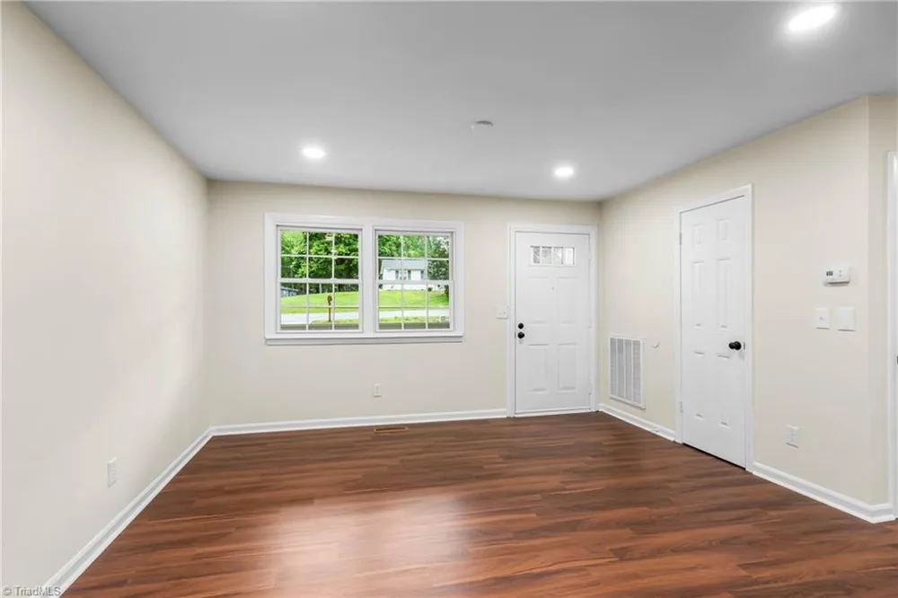 6200 Ridge Road Tobaccoville, NC 27050