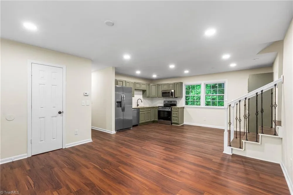 6200 Ridge Road Tobaccoville, NC 27050