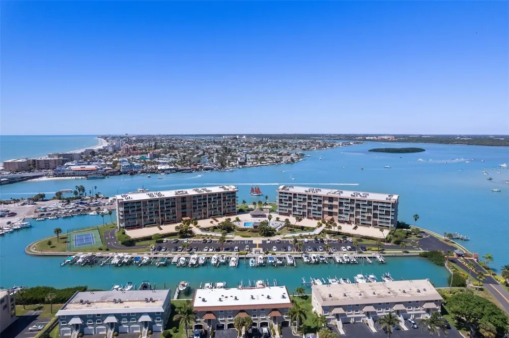 1 KEY CAPRI #102E Treasure Island, FL 33706
