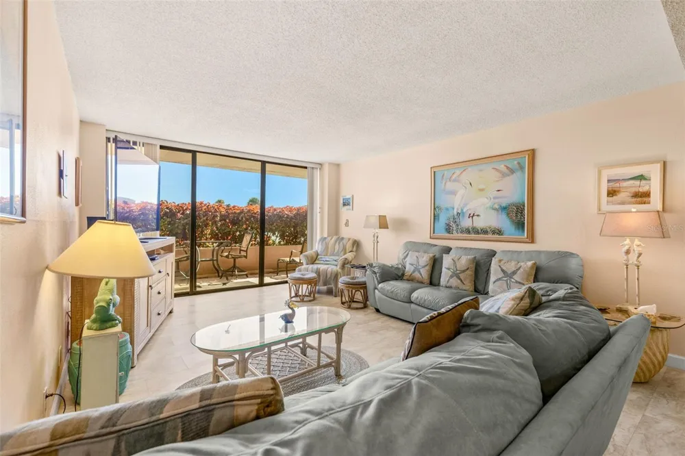 1 KEY CAPRI #102E Treasure Island, FL 33706