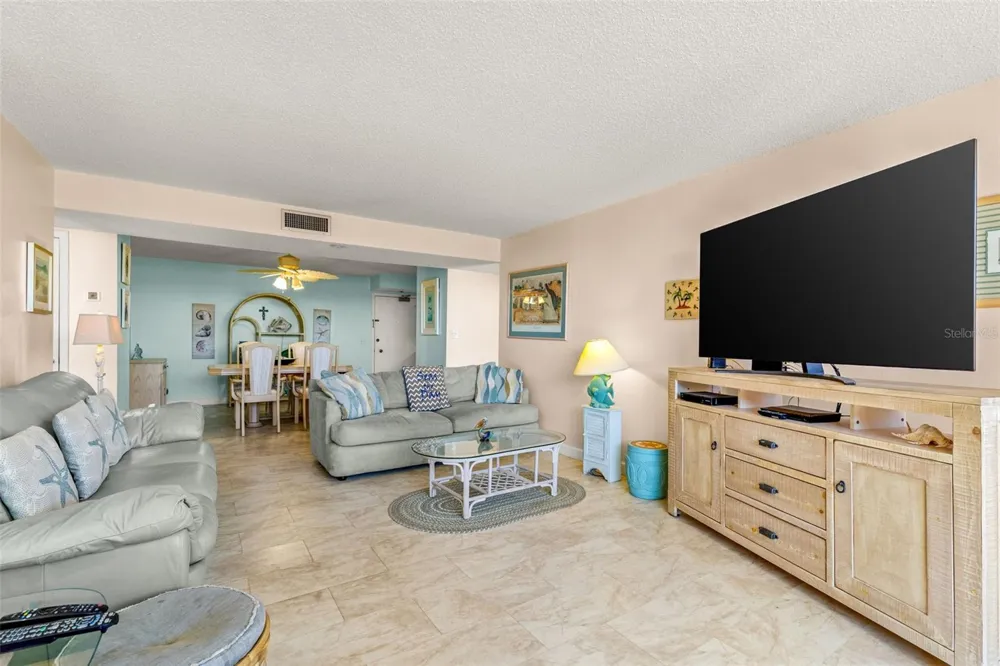 1 KEY CAPRI #102E Treasure Island, FL 33706