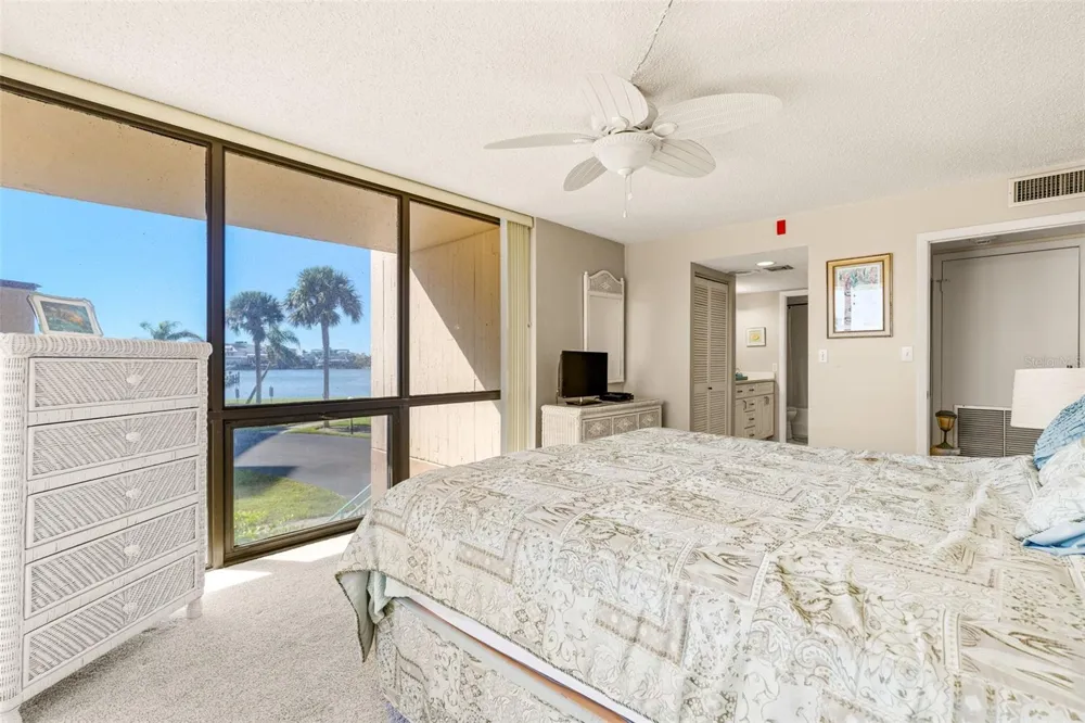 1 KEY CAPRI #102E Treasure Island, FL 33706