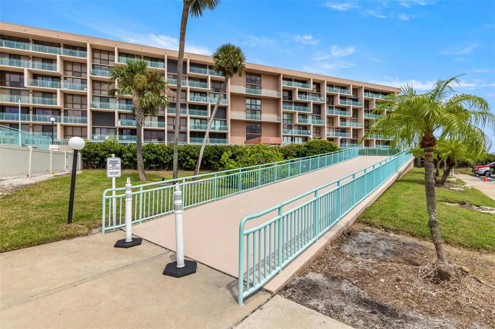 1 KEY CAPRI #102E Treasure Island, FL 33706