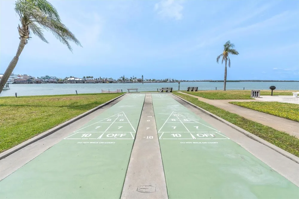 1 KEY CAPRI #102E Treasure Island, FL 33706