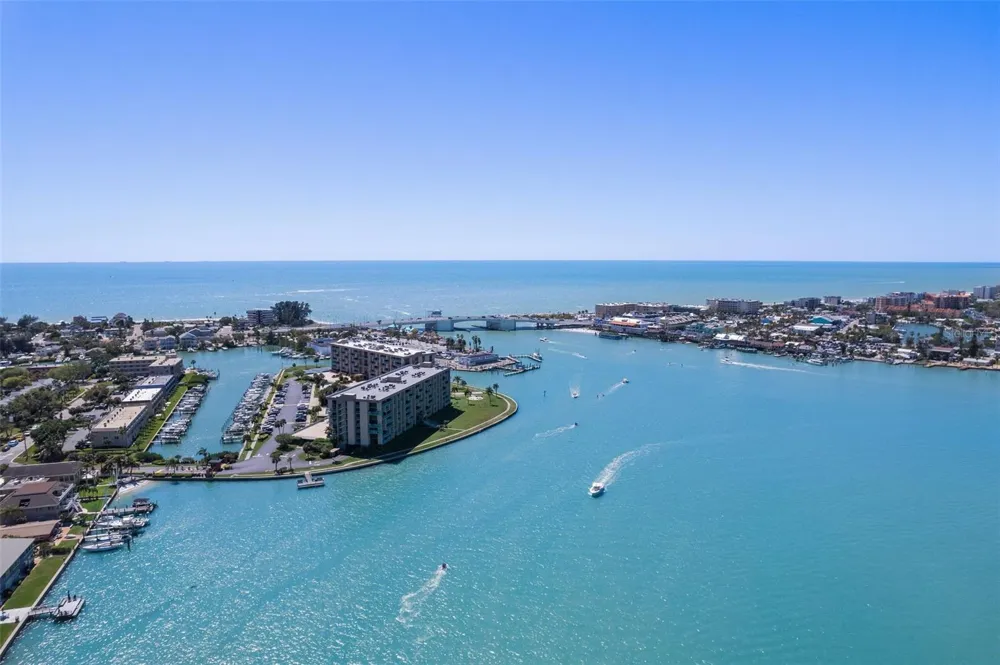 1 KEY CAPRI #102E Treasure Island, FL 33706