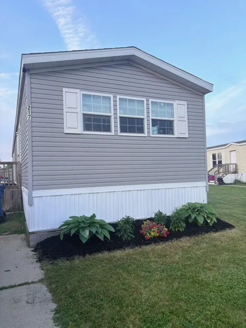 360 E Tuttle Road ##217