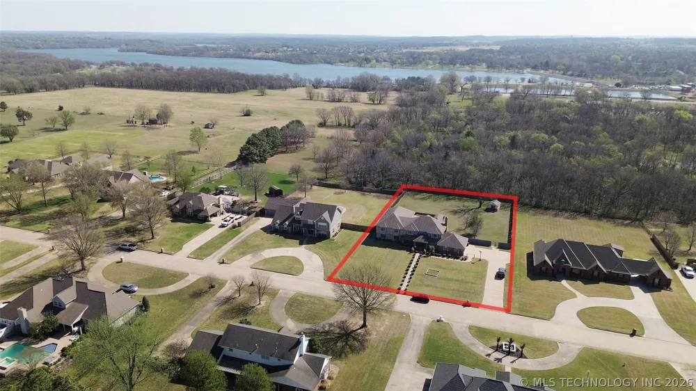 1606 NE Oakridge Drive Claremore, OK 74017