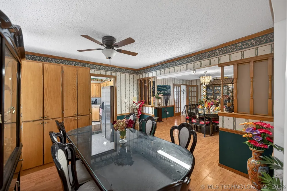1606 NE Oakridge Drive Claremore, OK 74017