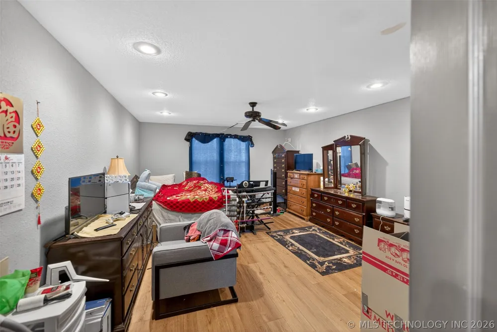 1606 NE Oakridge Drive Claremore, OK 74017
