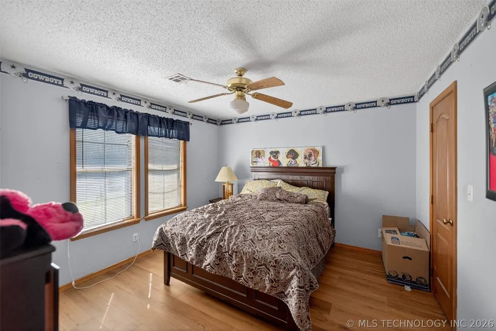 1606 NE Oakridge Drive Claremore, OK 74017