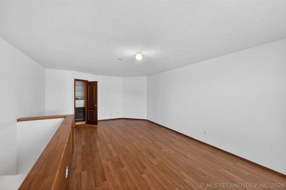 1606 NE Oakridge Drive Claremore, OK 74017