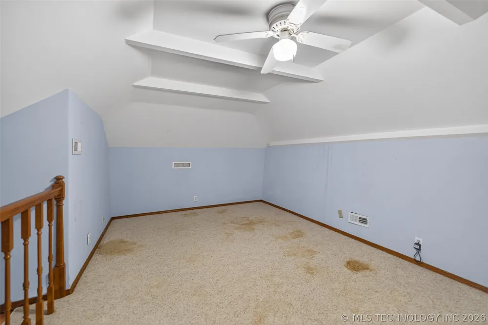 1606 NE Oakridge Drive Claremore, OK 74017