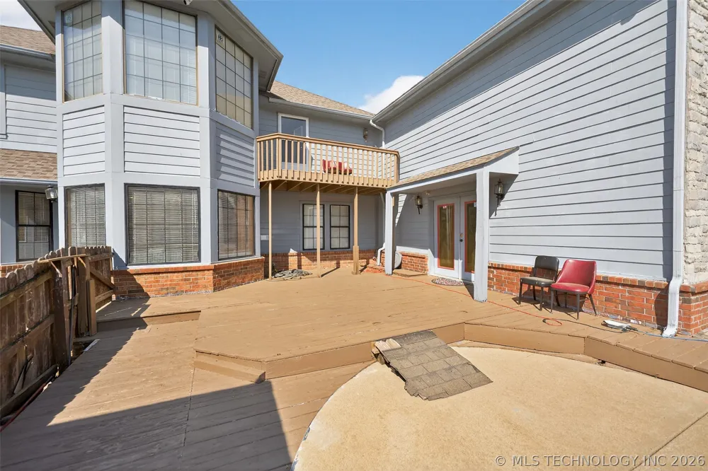 1606 NE Oakridge Drive Claremore, OK 74017