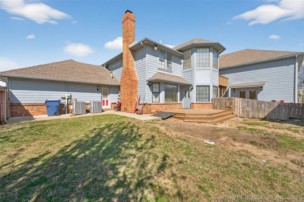 1606 NE Oakridge Drive Claremore, OK 74017