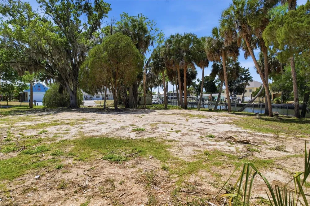 1941 NW 16TH STREET Crystal River, FL 34428