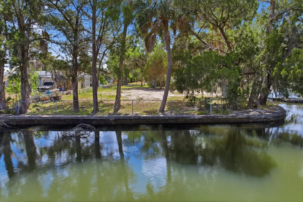 1941 NW 16TH STREET Crystal River, FL 34428