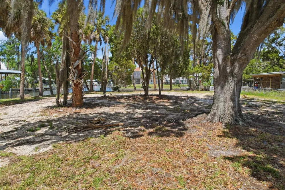 1941 NW 16TH STREET Crystal River, FL 34428