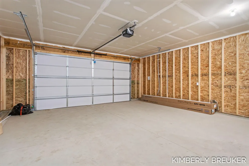 11782 Everett Avenue Allendale, MI 49401